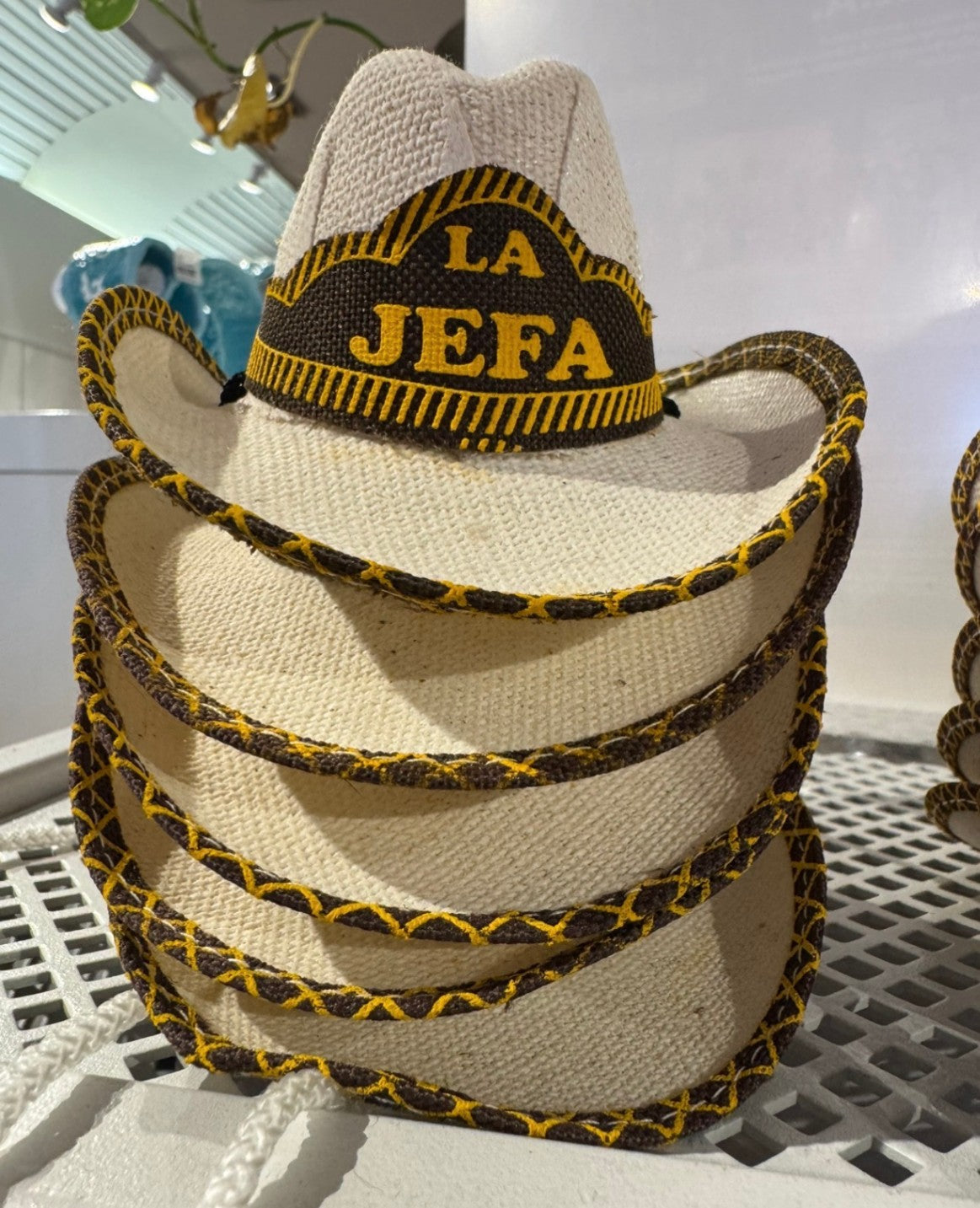 YMPS- La Jefa Sombrero